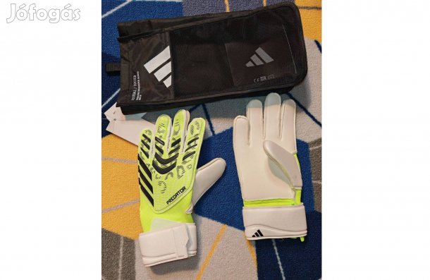 Predator GL Match zöld fehér kapuskesztyű táskával (8-as)
