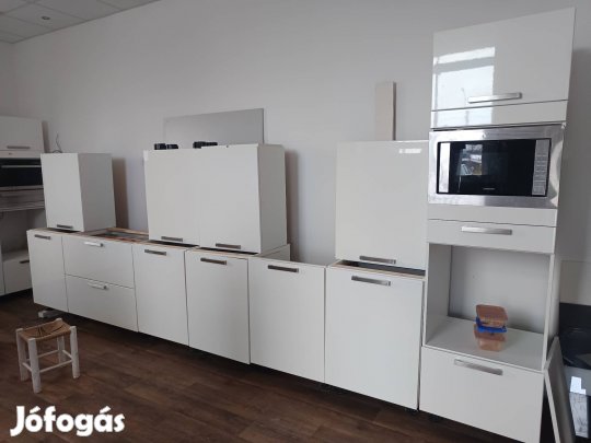 Prémium Fényes fehér Soft-Close konyhabútor