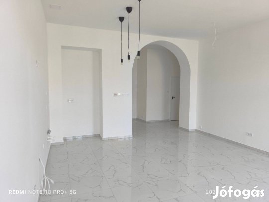 Prémium, Erkélyes Lakás Eladó Budapest Belvárosában