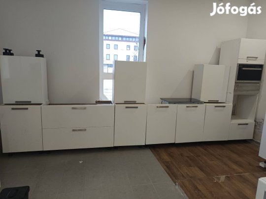 Prémium fényes fehér, variálható konyhabútor!