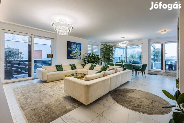 Prémium lakás eladó a XV. kerületben 210 nm luxus