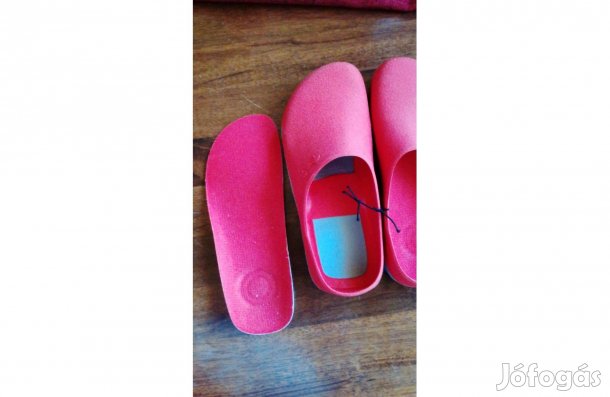 Prémium női klumpa kerti Papucs Kivehető Textil Talpbéléssel Új 41-42