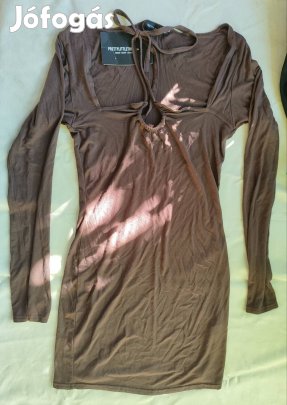 Prettylittlething barna cut-out mini ruha, M-es