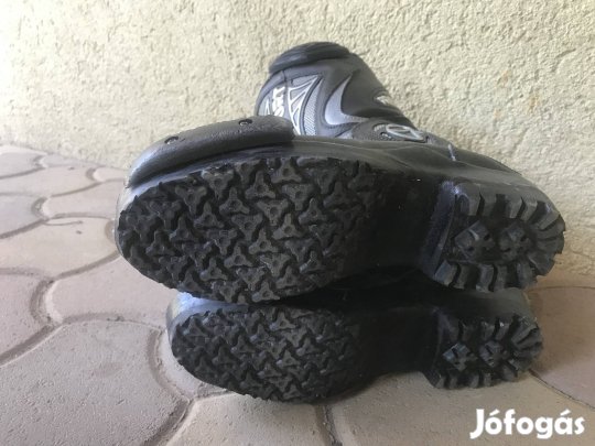 Prexport motoros csizma 40-es