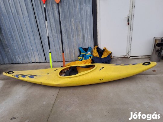 Prijon hurrikán kajak képeken látható állapotban 2db evező mellény 