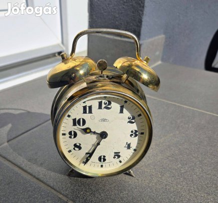 Prim mechanikus ébresztőóra Retro Csehszlovák remekmű