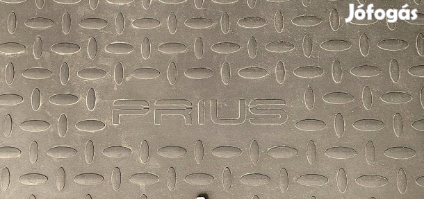 Prius 4 csomagtértálca eladó 