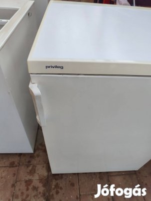 Privileg fagyasztószekrény jó állapotban eladó. Szép csendesen működik