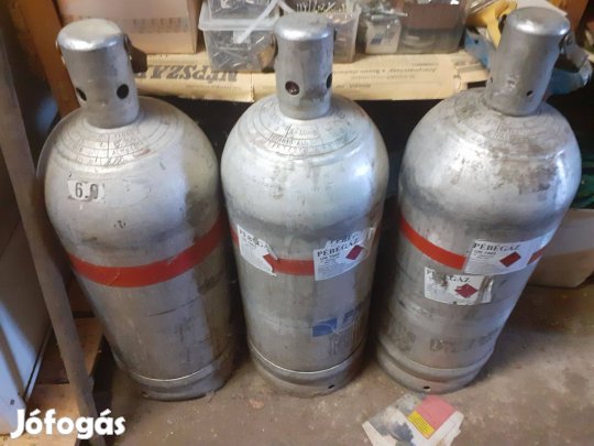 Propán-bután gázpalackok