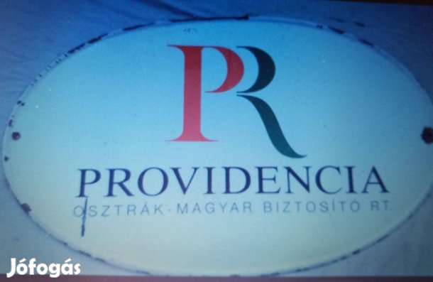 Providencia biztosító fém zomác tábla