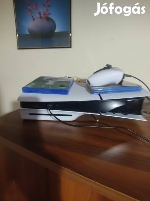 Ps5 1TB +2 kar+ 2játék szinte új garanciás