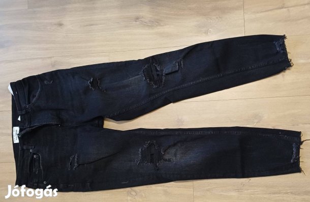 Pull&Bear fekete, szaggatott férfi sztreccs farmer (40)