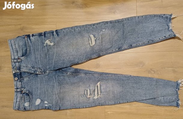 Pull&Bear kék, szaggatott férfi farmernadrág (40)