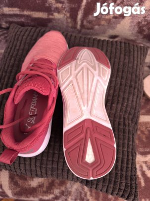 Puma cipő 39es !