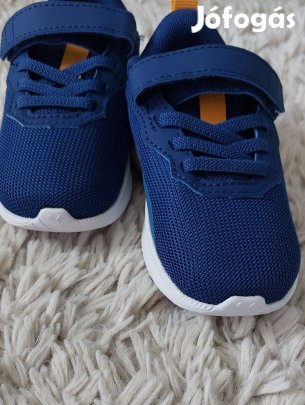 Puma kisfiú cipő, új