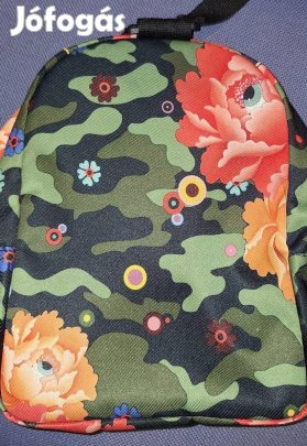 Puma limitált design hátizsák virágos-katonai (camouflage) alap hímzés