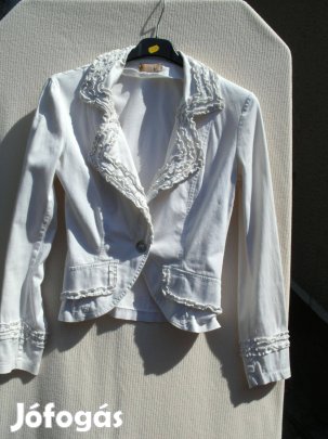 Punch M fehér zakó, blézer, gallérjánál ujja végén fodorral