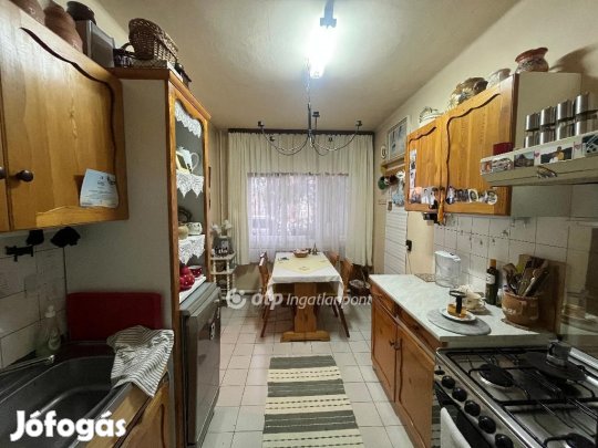 Püspökladányi 95 nm-es ház eladó