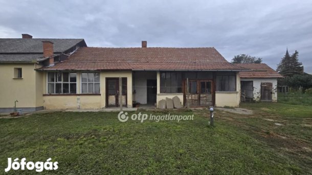 Püspökladányi eladó 100 nm-es ház