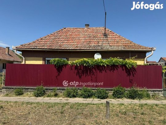 Pusztamonostori 78 nm-es ház eladó