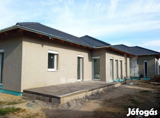 Pusztaszabolcsi eladó 90 nm-es ház #5124965