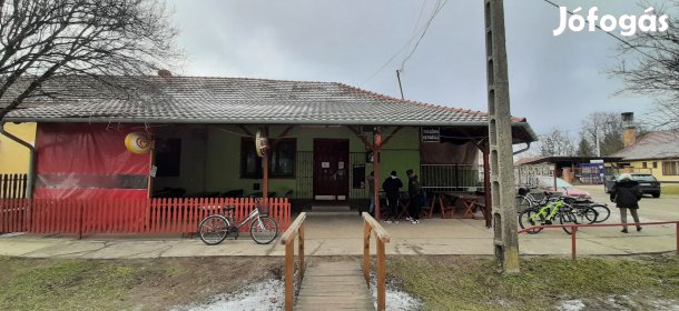 Pusztaszer Kiadó Működő meleg konyhás vendéglő teljes berendezéssel!
