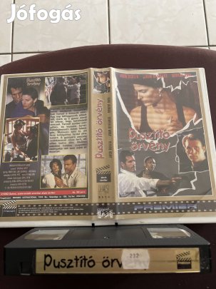 Pusztító örvény vhs nagytok akció.  