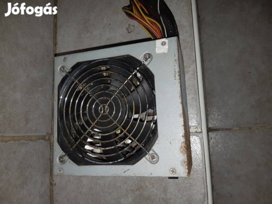 Q-Technology 360W-os tápegység számítógépbe tesztelt, működő