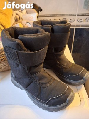 Qechua fiú hótaposó 34-es