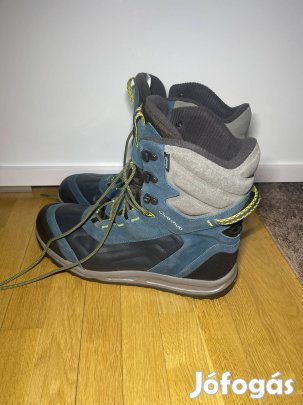 Quechua Decathlonos Hótaposó