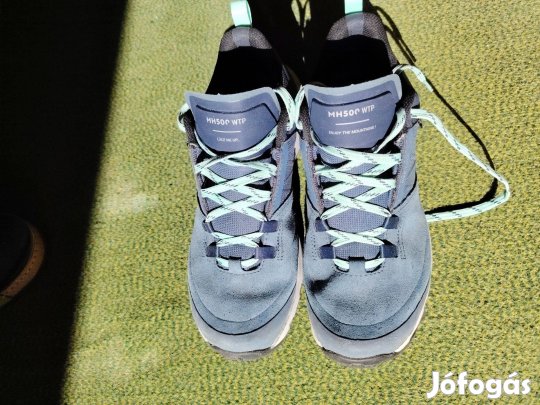 Quechua (Decathlon) 37-es női túracipő egy