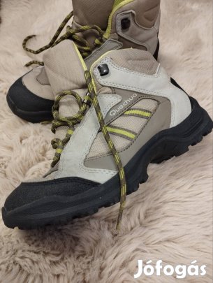 Quechua bakancs 35- ös