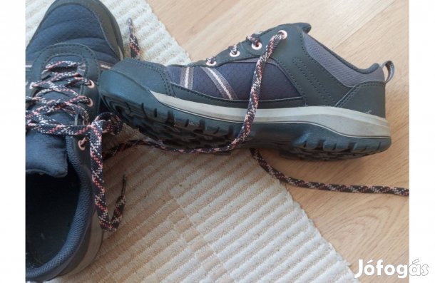 Quechua sport cipő 36