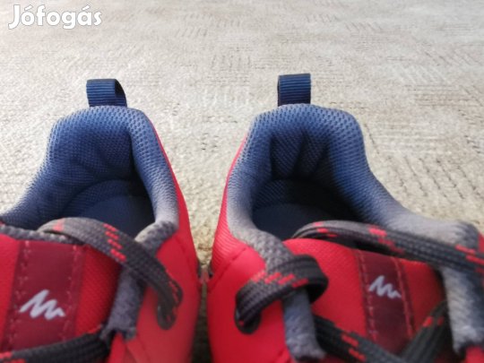Quechua új gyerek őszi cipő eladó 37!
