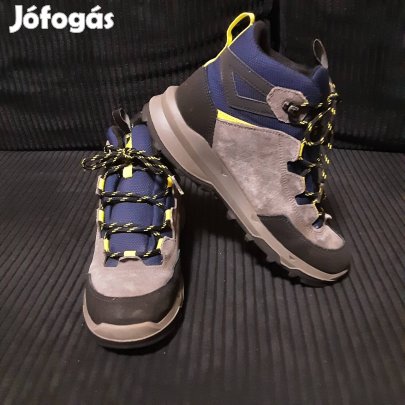 Quechua vízhatlan bakancs 38-as újszerű 