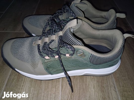 Quechuea 40-es női túracipő, 5napig viselt