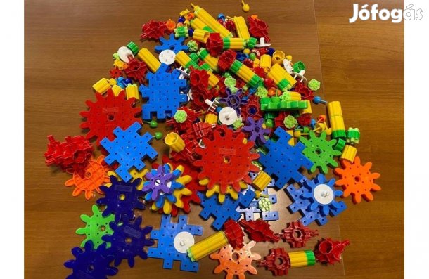 Quercetti építő-készségfejlesztő építőjáték (380 db-os)