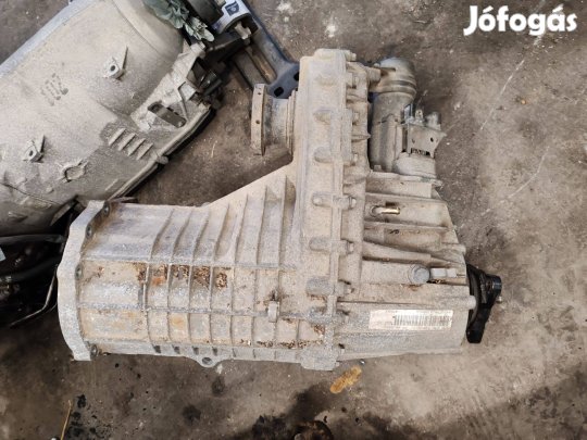 R0302 69 Volkswagen Touareg V10 Osztómű 0Ad3410S