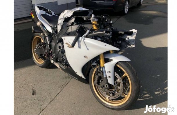 R1 Yamaha RN22 maradék használható alkatrészek