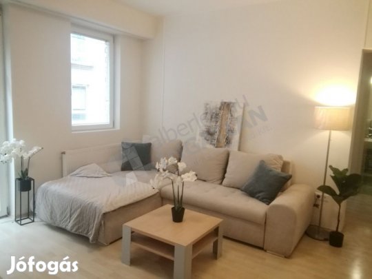 RÁKÓCZI TÉRNÉL KIADÓ 3 SZOBÁS, BERENDEZETT ÚJÉPÍTÉSŰ LAKÁS!