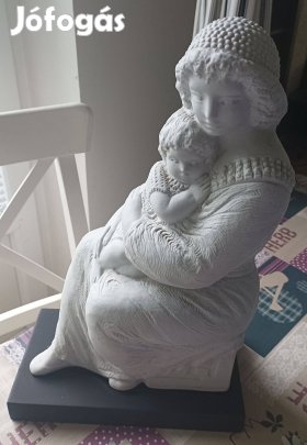 R. Kiss Lenke szobrászművész: Anyaság - szobor, eredeti