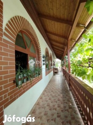 Rábaszentmihályi 156 nm-es ház eladó