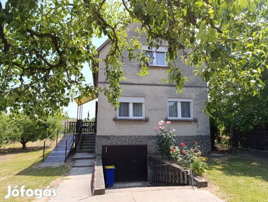 Ráckeve, Ráckeve Új telep, 120 m2-es, családi ház, 4+1 szobás