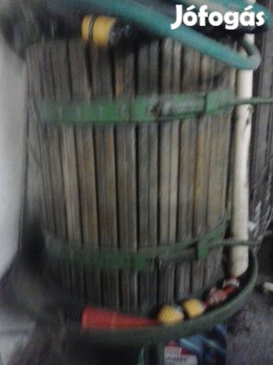 Racsnis szőlőprés