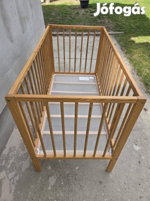 Rácsos kiságy kókuszmatraccal 