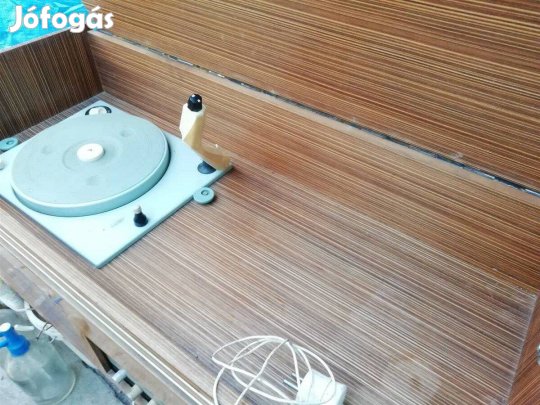 Rádió lemezjátszóval eladó,retró+2db régi rádió