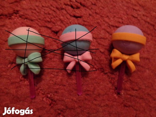 Radír: 1db masnis nyalóka radír 300ft