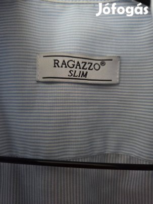 Ragazzo kék ing