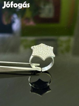 Ragyogó-csillogó ezüst gyűrű