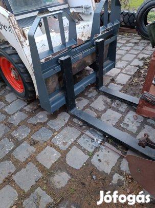 Raklapvilla Bobcat paláston 3 tonnás